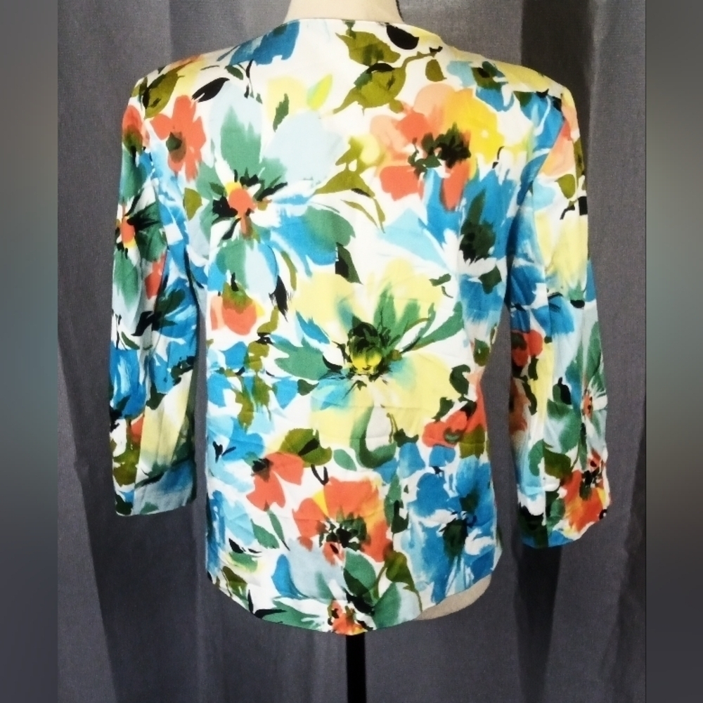 Kim by Kim Rogers jacket, multi colored large floral pattern, size L - Picture 3 of 4